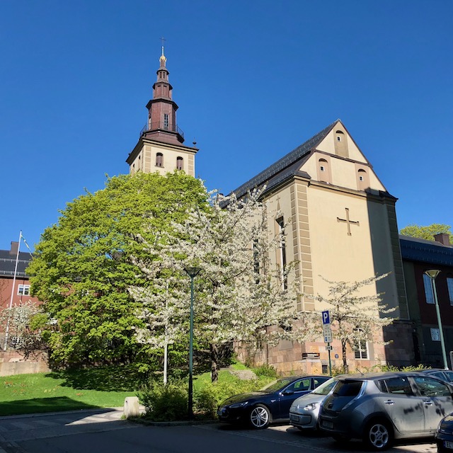 Oslossa kokoonnumme Margareta-kirkossa.